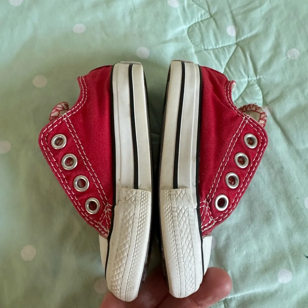 Converse infant red